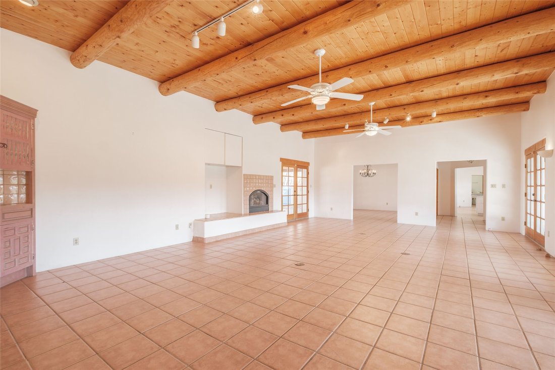 House in Taos, New Mexico, United States 3 - 18158478