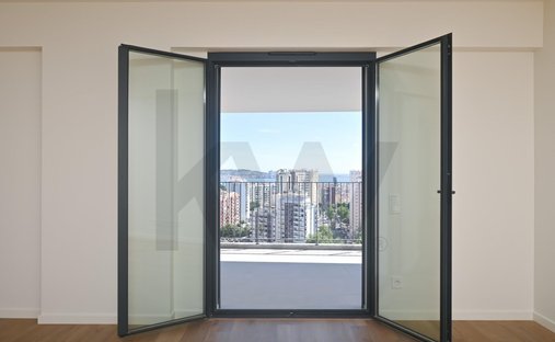 Apartment in Alges, Lisbon, Portugal 1