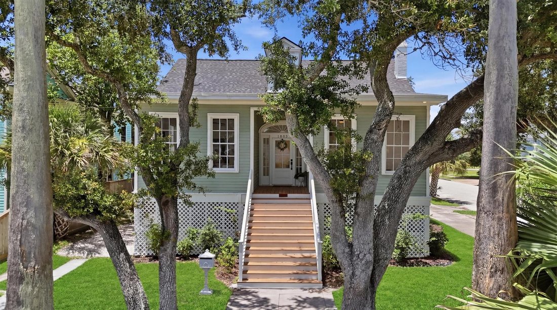 House in Galveston, Texas, United States 2 - 18167436