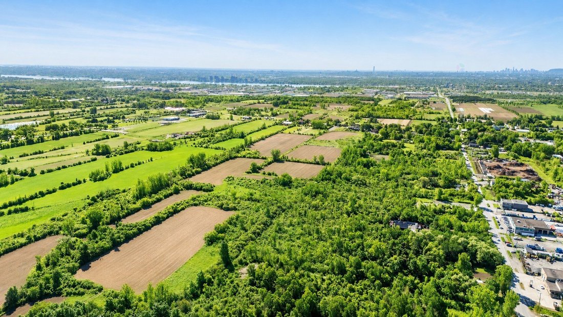 Land in Laval, Quebec, Canada 2 - 18160516