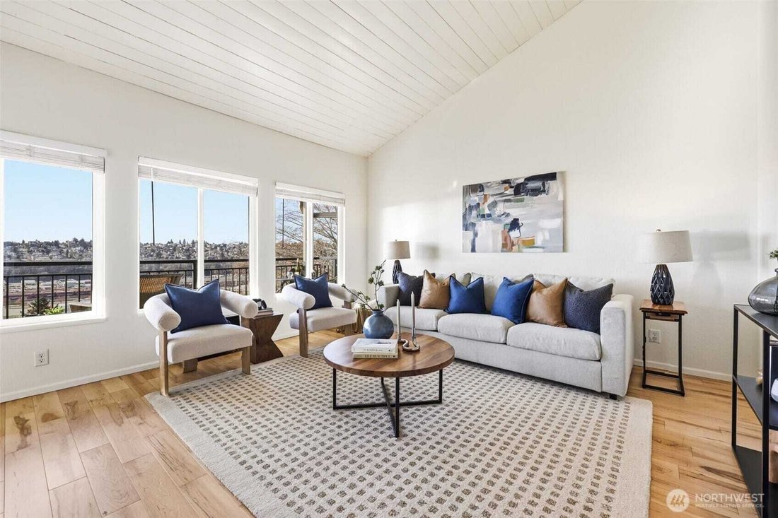 Condo in Seattle, Washington, United States 1 - 17301259