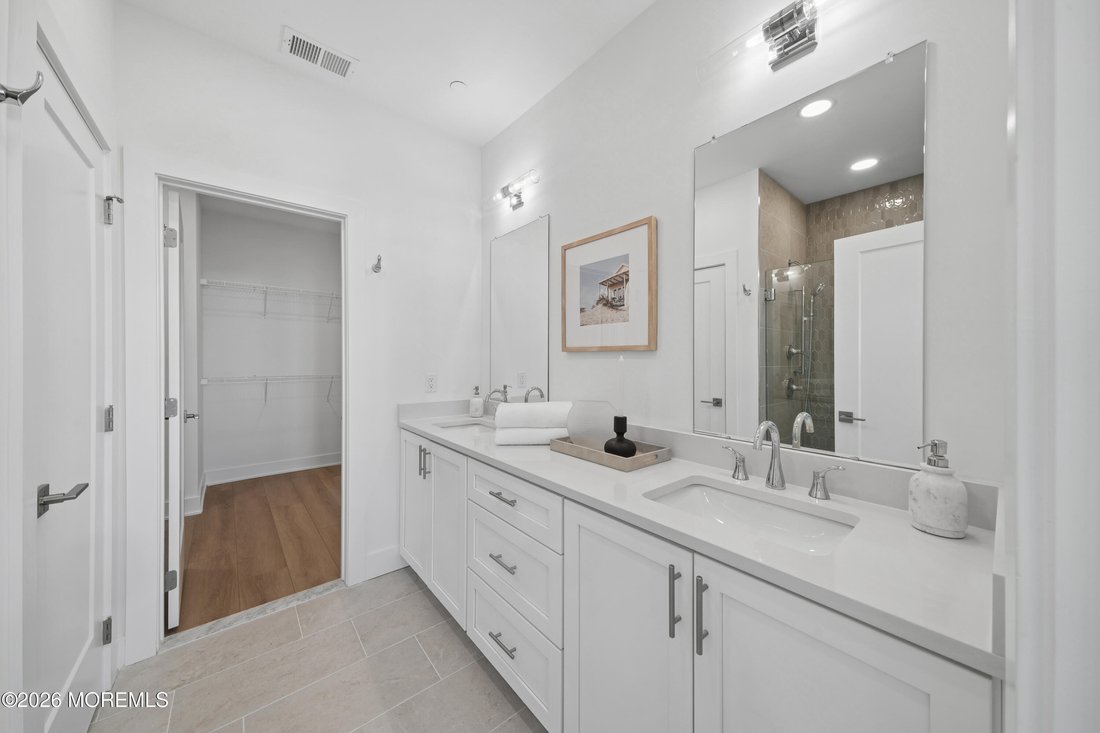 Condo in Belmar, New Jersey, United States 4 - 18167072