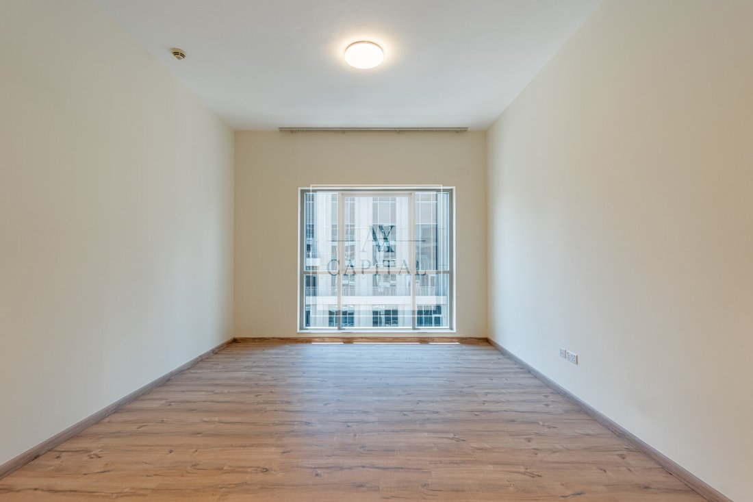 Apartment in Jumeirah, Dubai, United Arab Emirates 4 - 18167505