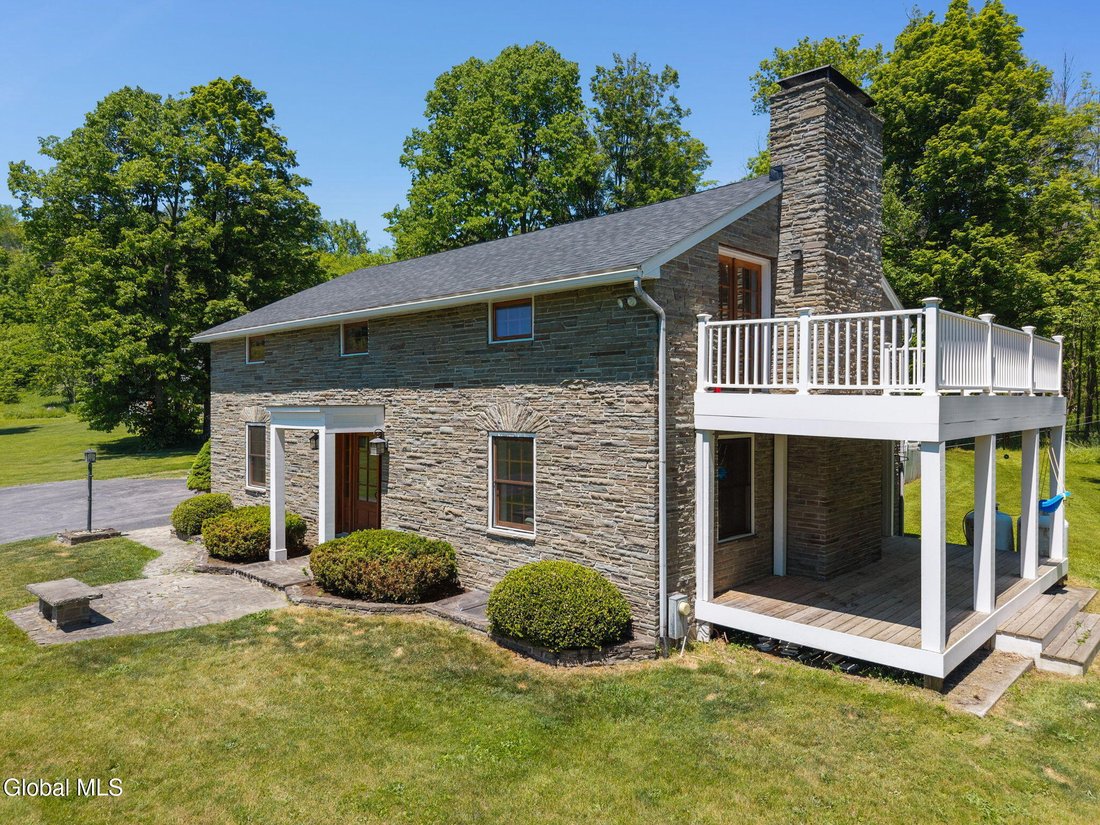 House in Cobleskill, New York, United States 5 - 18160003