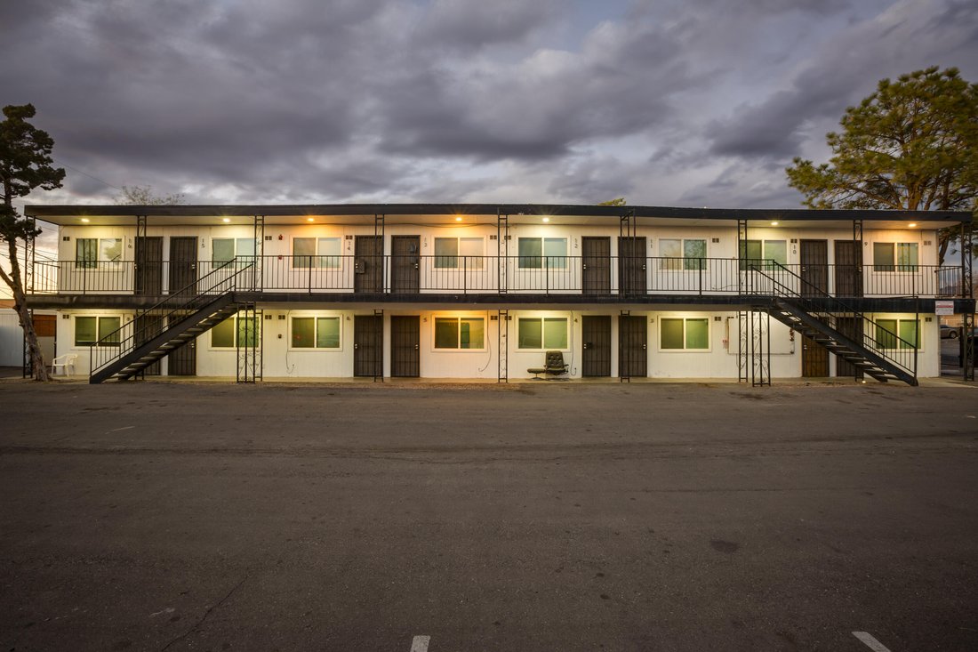 Albuquerque, New Mexico, United States 3 - 18166733