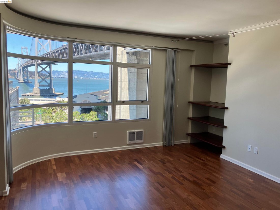 Condo in San Francisco, California, United States 4 - 18162790