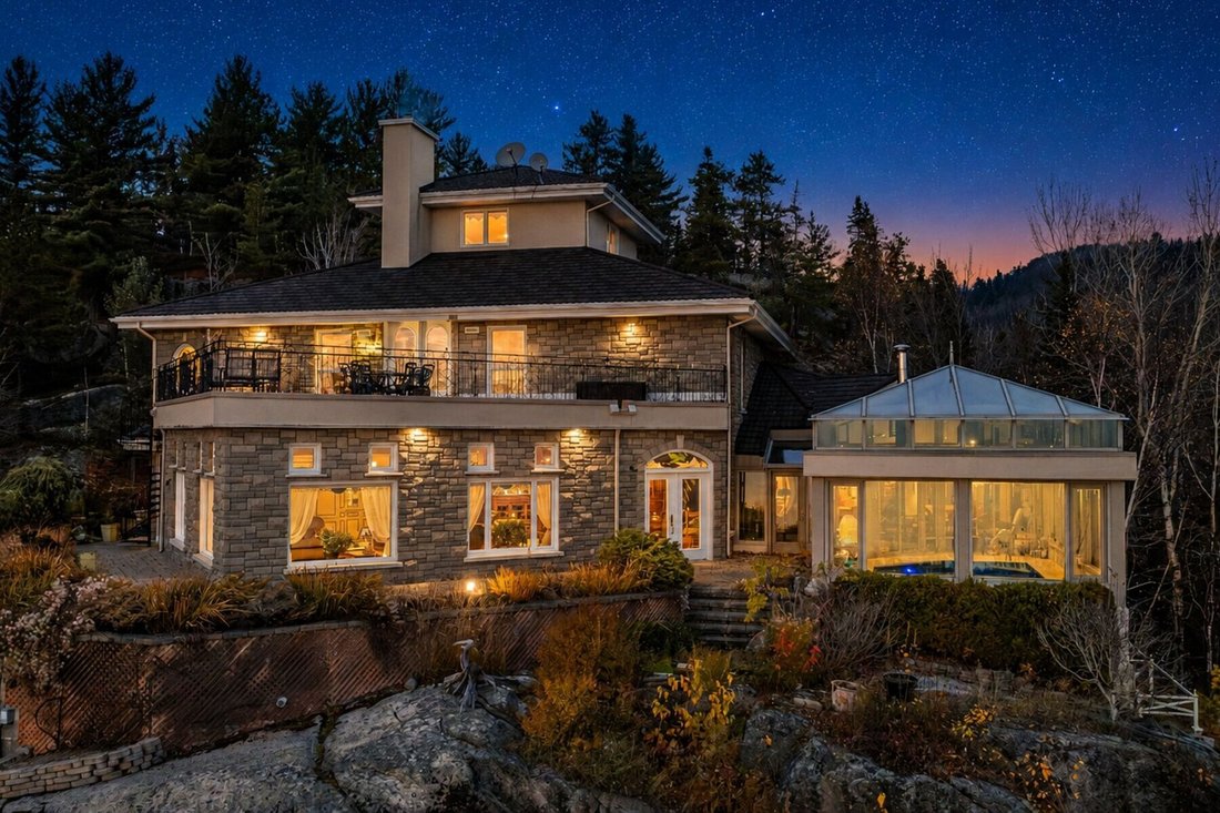 House in Sainte-Rose-du-Nord, Quebec, Canada 4 - 16740729