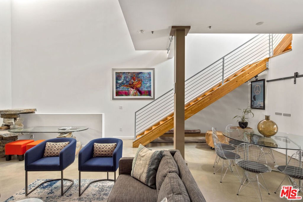 Condo in Los Angeles, California, United States 3 - 18162903