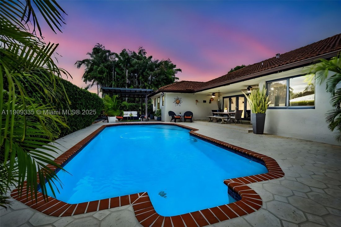House in Miami, Florida, United States 1 - 16640362