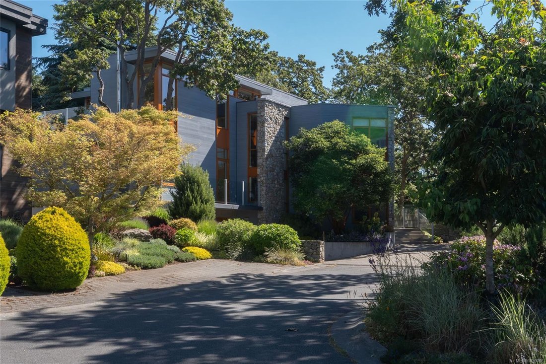 House in Victoria, British Columbia, Canada 3 - 18167559