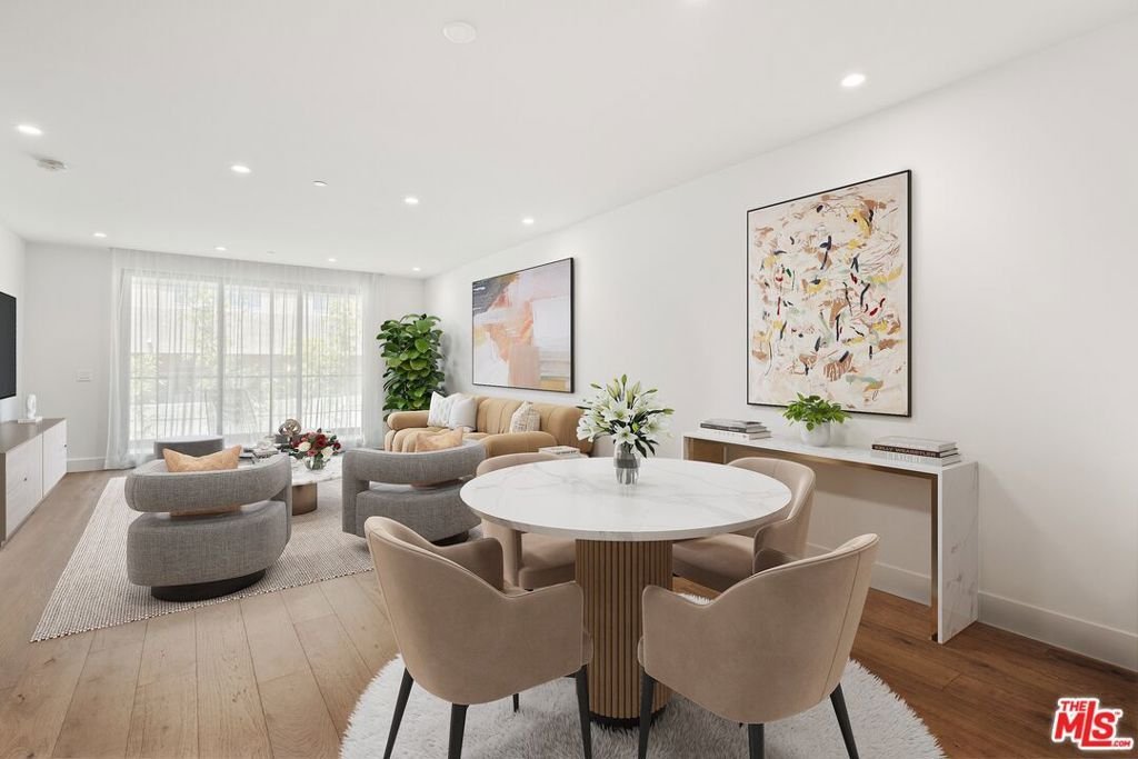 Condo in West Hollywood, California, United States 5 - 18159594