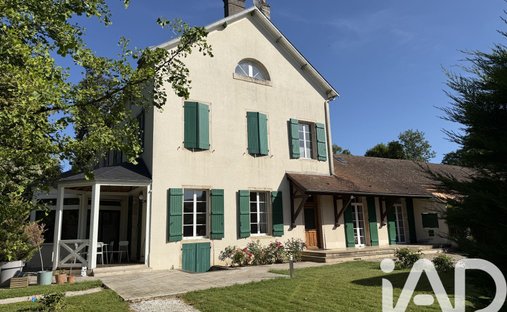 House in Pouilly-en-Auxois, Bourgogne – Franche-Comté, France 1