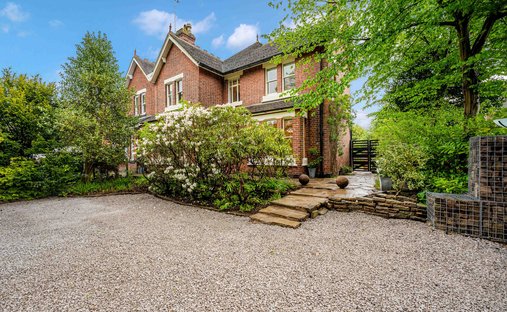 House in Staffordshire, England 1