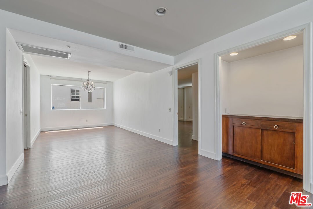 Condo in Beverly Hills, California, United States 5 - 18156896