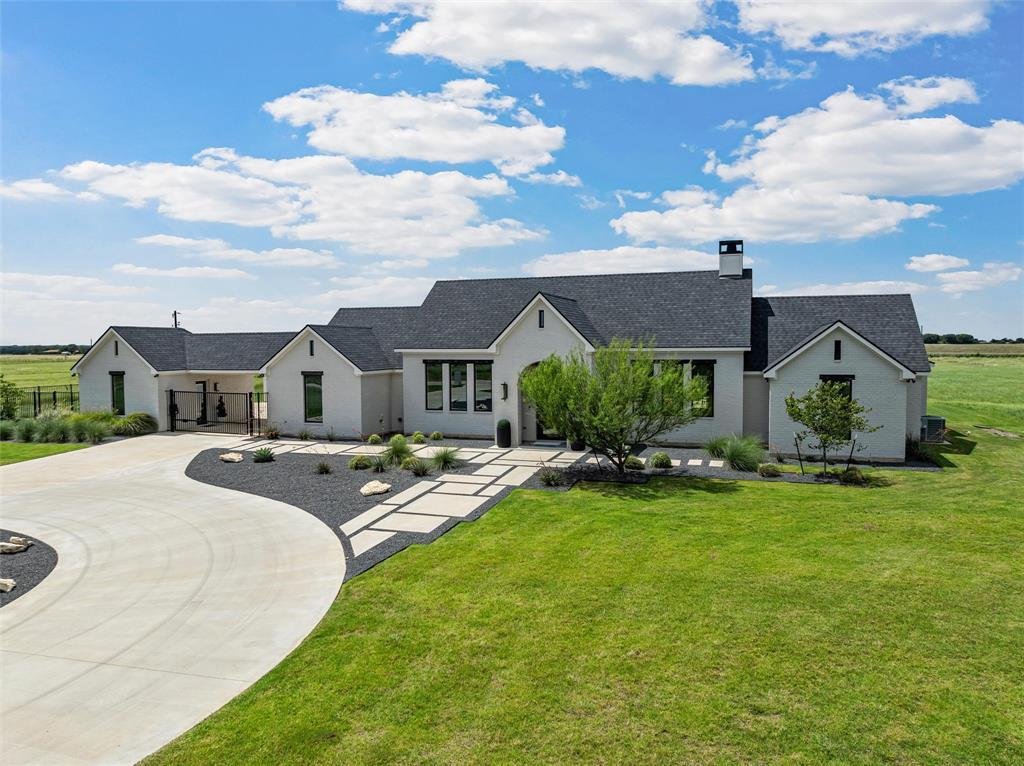 House in Crawford, Texas, United States 3 - 18159010