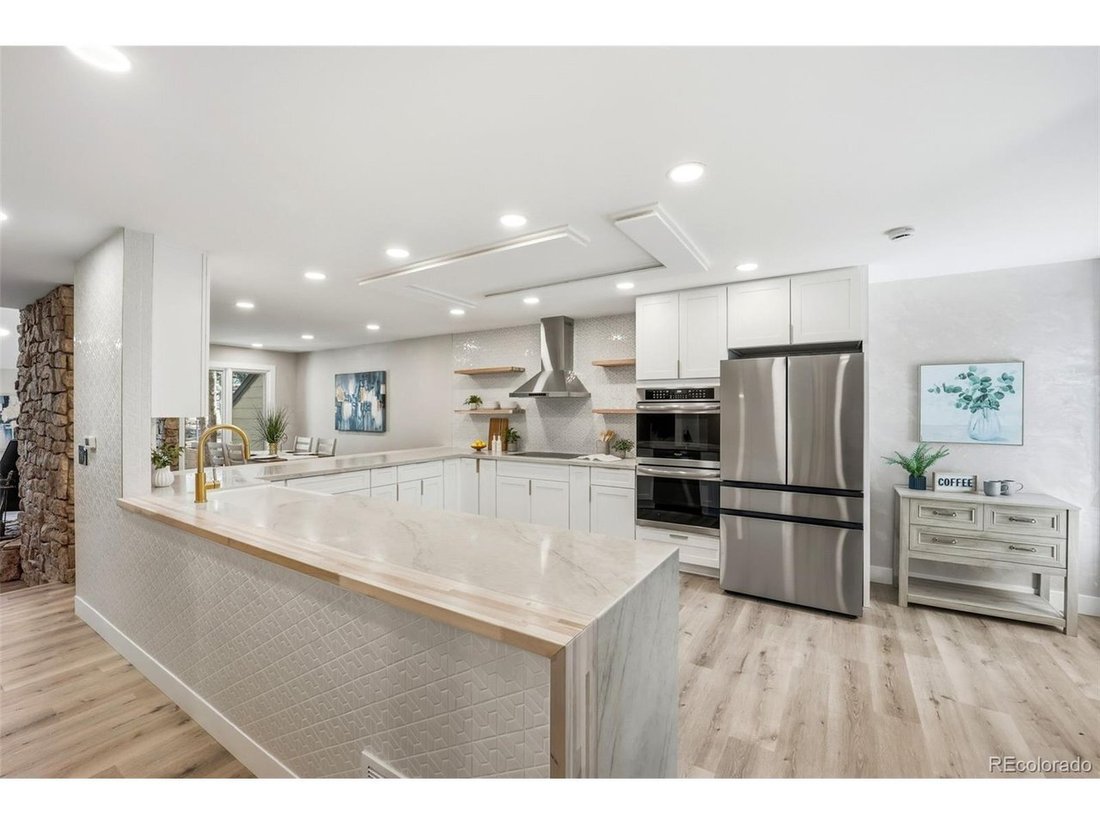 House in Littleton, Colorado, United States 2 - 18158121