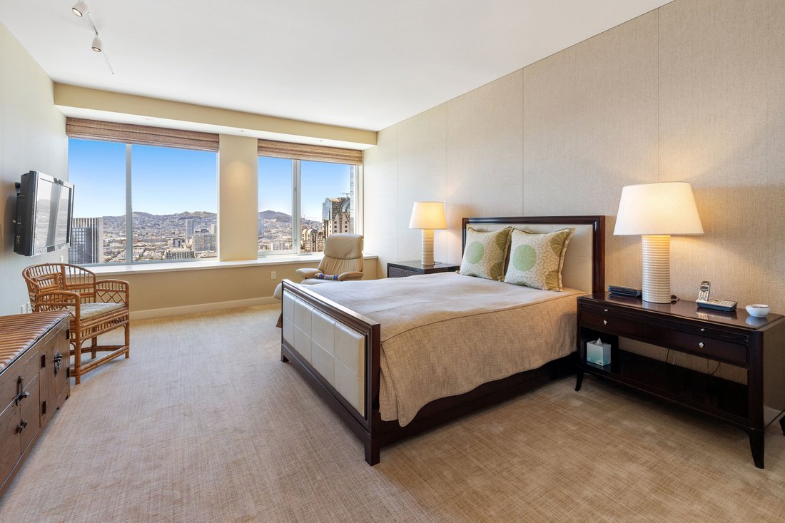 Condo in San Francisco, California, United States 4 - 18156595