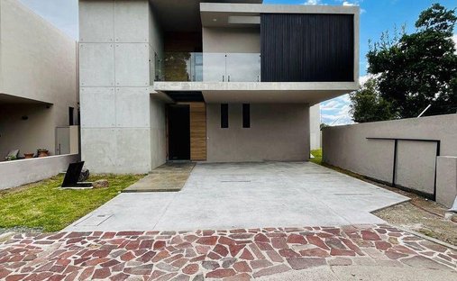 House in Santiago de Querétaro, Querétaro, Mexico 1