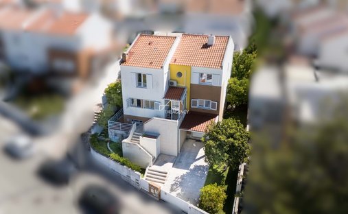 Villa in Palhais e Coina, Setubal, Portugal 1