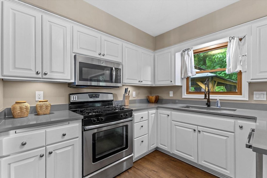 House in Waukesha, Wisconsin, United States 5 - 18159243