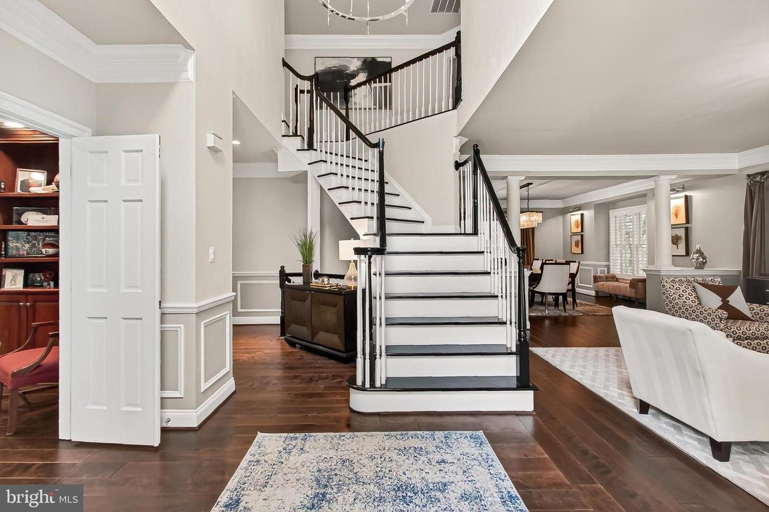 House in Potomac Falls, Virginia, United States 3 - 18170846