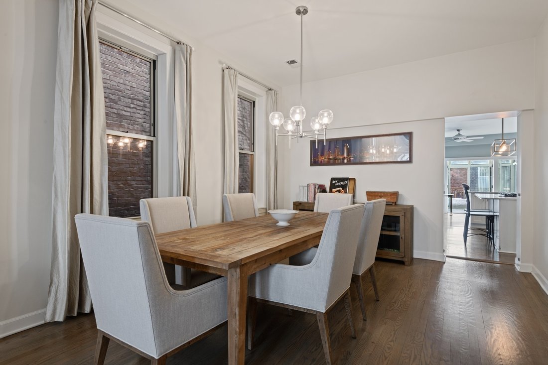 House in Chicago, Illinois, United States 5 - 18154214