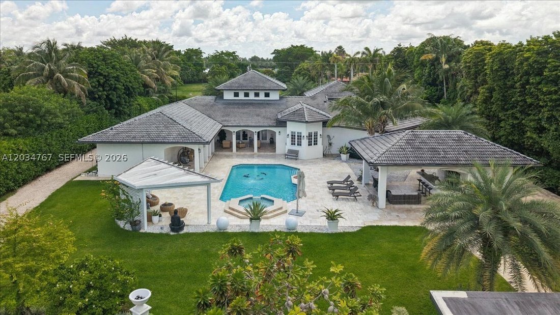 House in Miami, Florida, United States 3 - 18155517