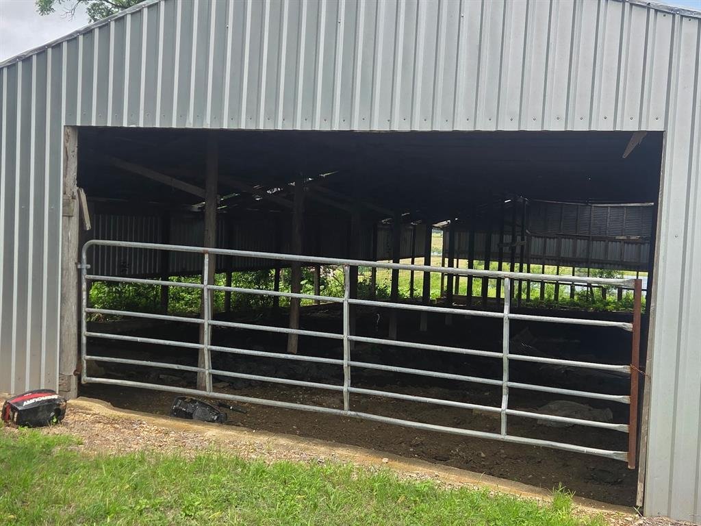 Farm Ranch in Moody, Texas, United States 5 - 18159452