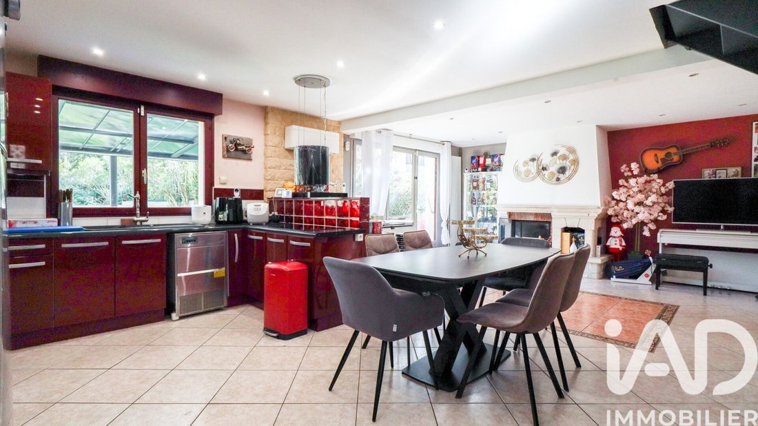 House in Vitry-sur-Seine, Ile-de-France, France 2 - 18161298