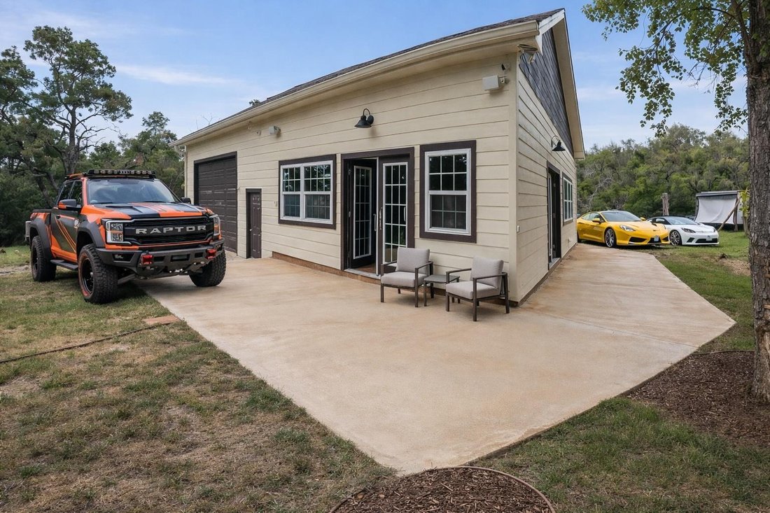 House in Coupland, Texas, United States 4 - 18167028