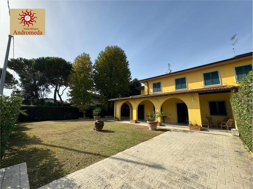 Villa in Center, Forte dei Marmi, Tuscany 1 - 18154593