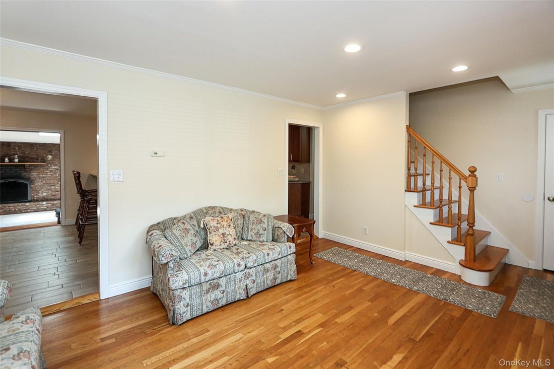 House in Albertson, New York, United States 4 - 18161731