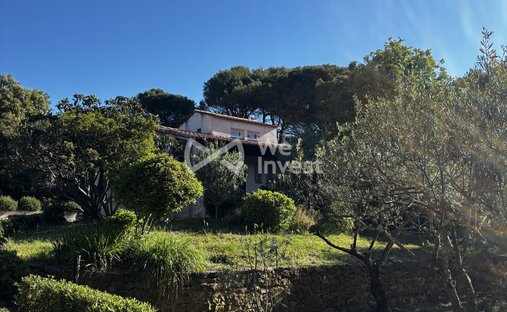 Villa in Brignoles, Provence-Alpes-Côte d'Azur, France 1