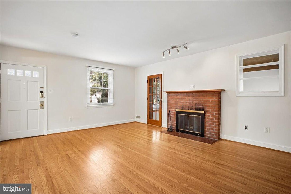 Casa a Arlington, Virginia, Stati Uniti 4 - 18166394