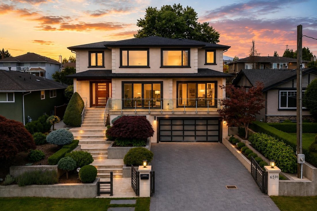 House in Burnaby, British Columbia, Canada 1 - 18167615