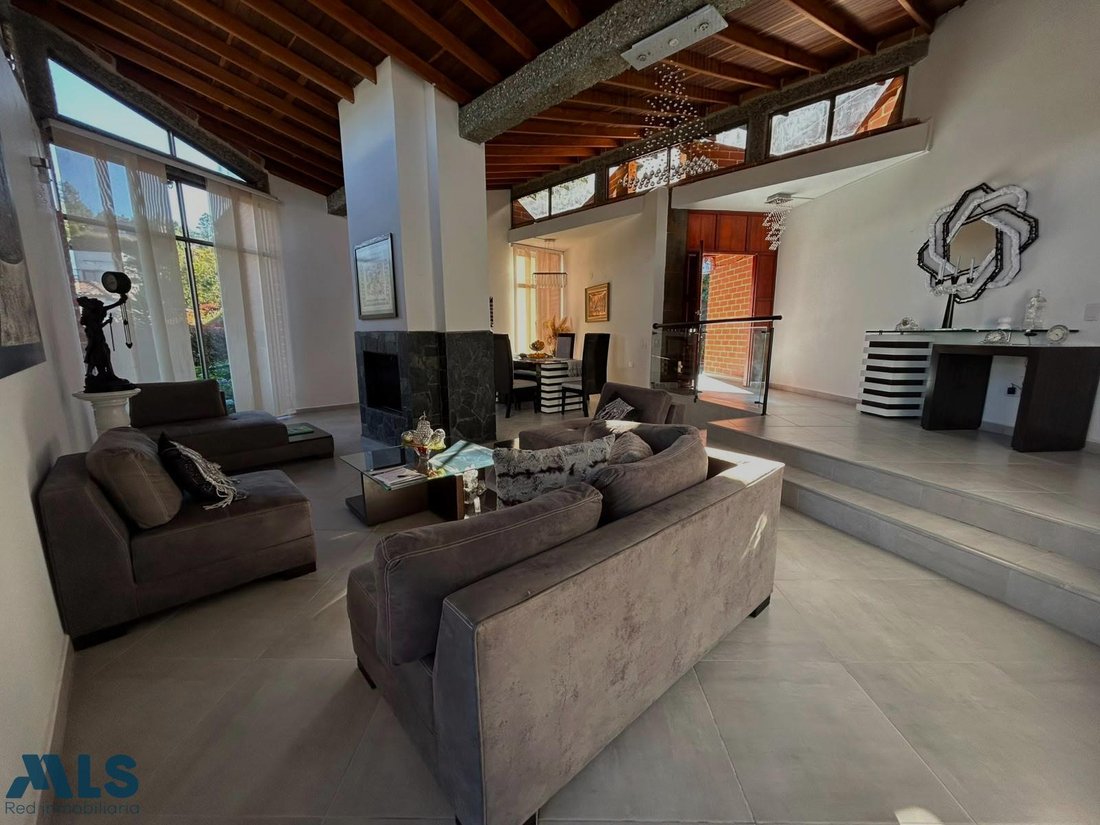 House in Envigado, Retiro, Colombia 4 - 18162935