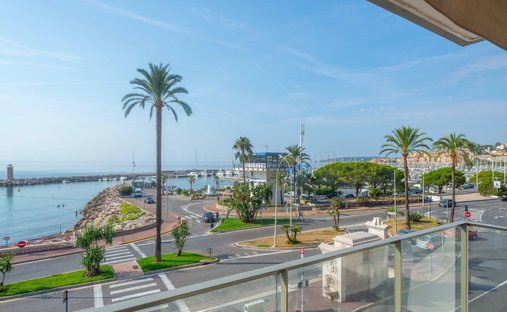 Wohnung in Menton, Provence-Alpes-Côte d'Azur, Frankreich 1