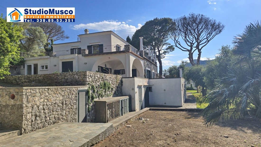 Villa in Capri, Campania, Italy 1 - 18170141