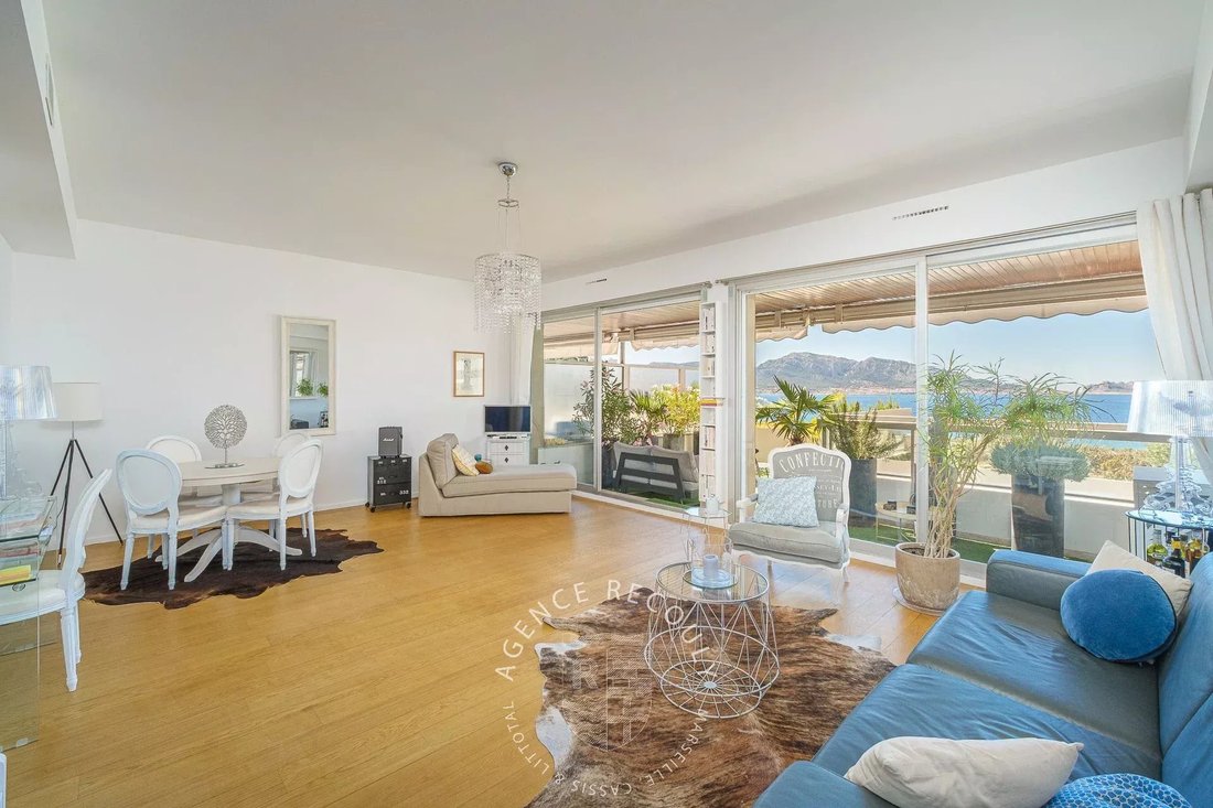 Apartment in Rayol-Canadel-sur-Mer, Provence-Alpes-Côte d'Azur, France 4 - 18156604