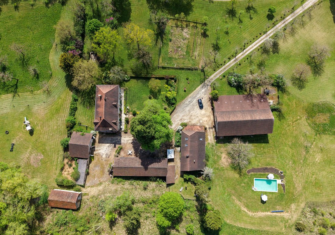 Estate in Cazals, Occitania, France 4 - 18159747