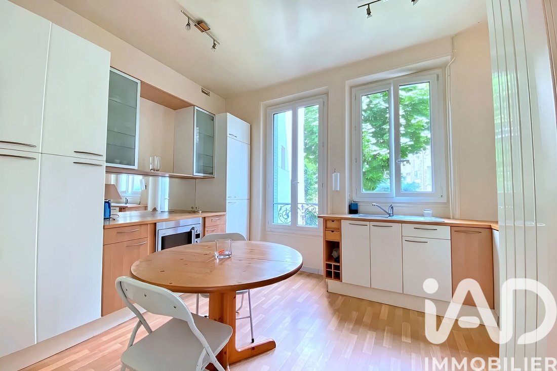 Apartment in Nogent-sur-Marne, Ile-de-France, France 4 - 18160941