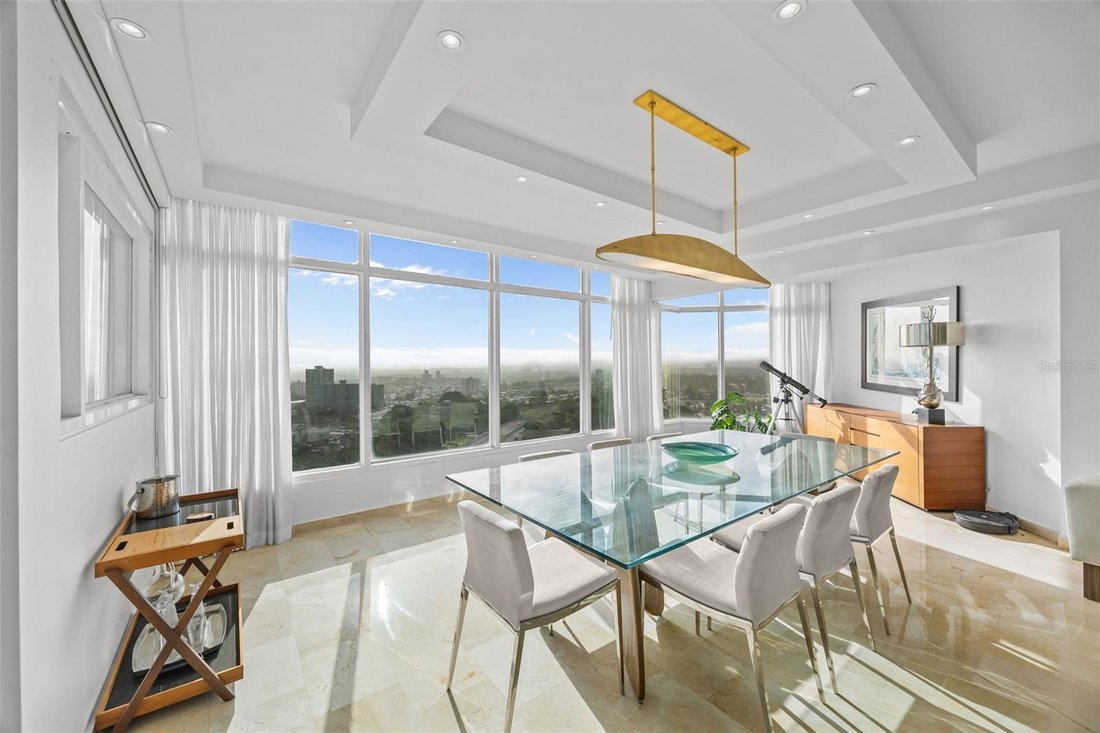 Condo in GUAYNABO, PR, United States 5 - 18154142
