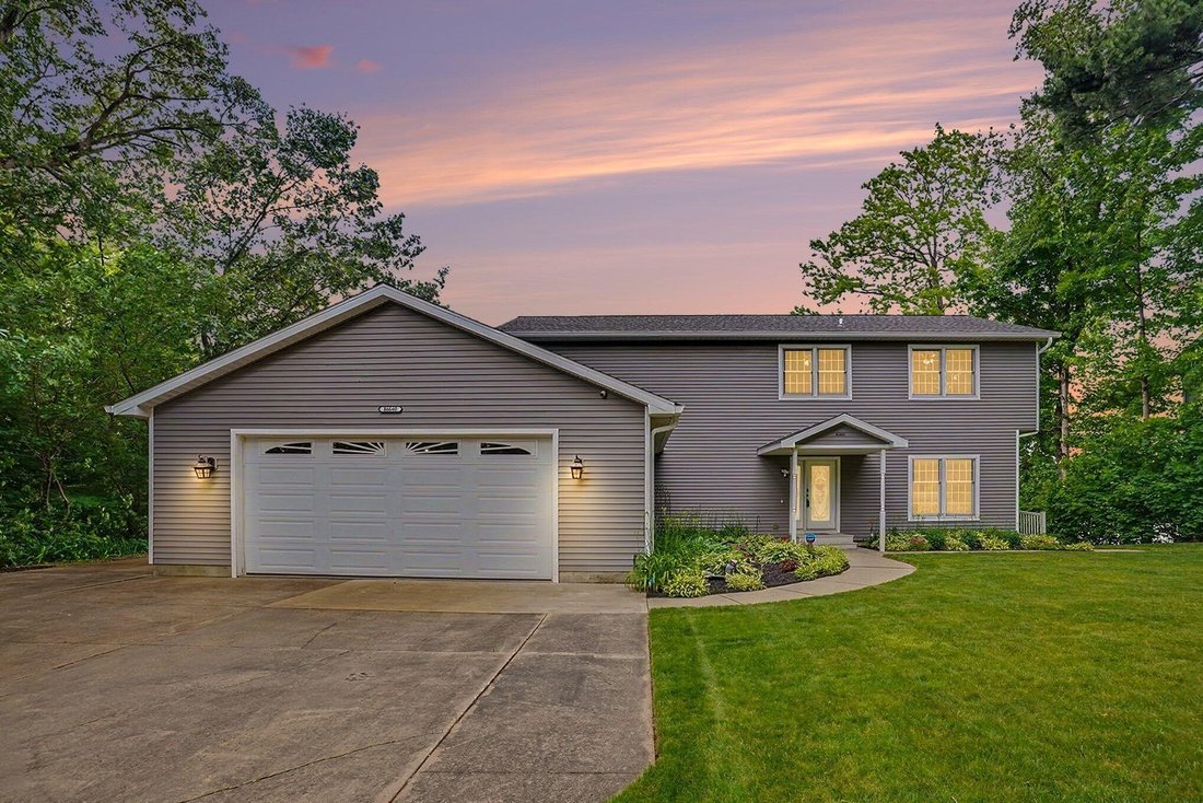 House in Decatur, Michigan, United States 2 - 18163797