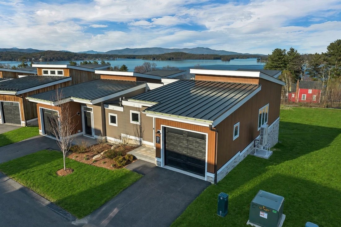 Condo in Laconia, New Hampshire, United States 1 - 18165453