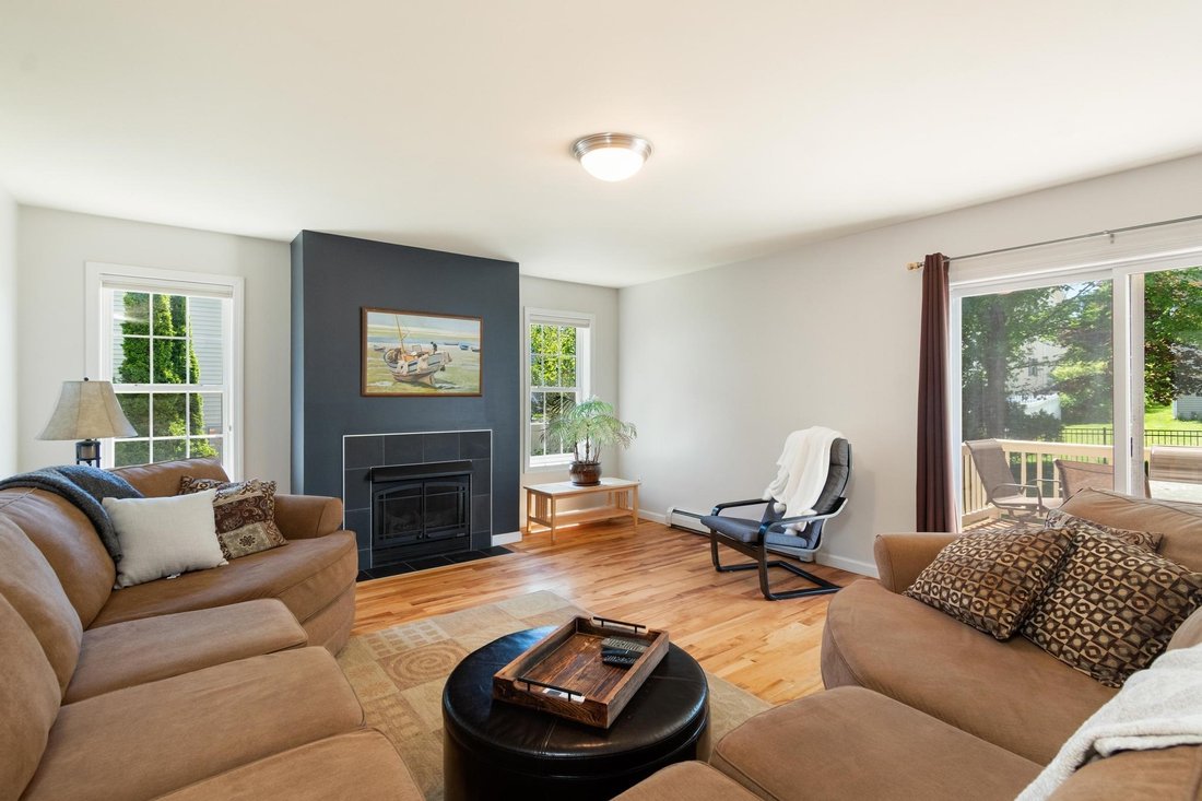House in South Burlington, Vermont, United States 2 - 18154833