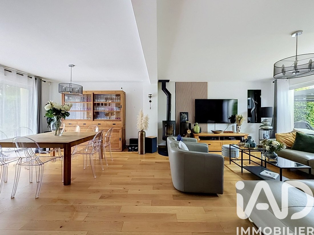 House in Bailly-Romainvilliers, Ile-de-France, France 2 - 18167708