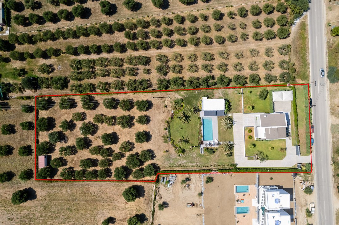 Villa in Pallini Municipal Unit, Macedonia and Thrace, Greece 4 - 18158229