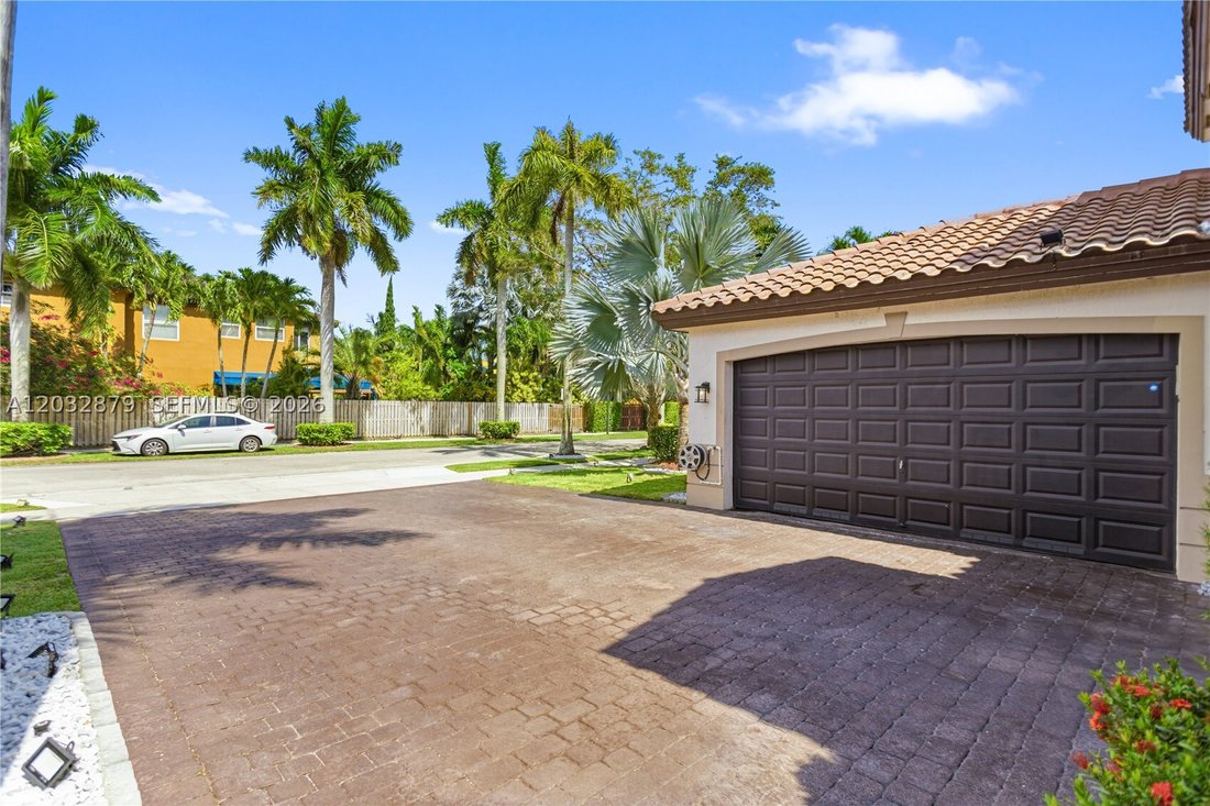 House in Miami, Florida, United States 4 - 18115906