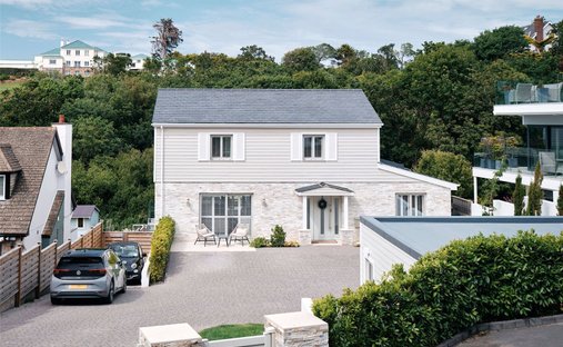 House in England 1