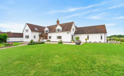 Country House in Ladywood, England 1